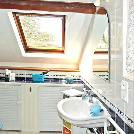 Heroult By Interhome Nyaraló